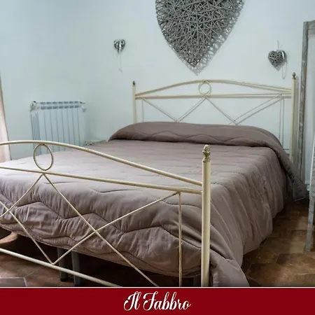 La Sosta Di Silla Bed & Breakfast Squille